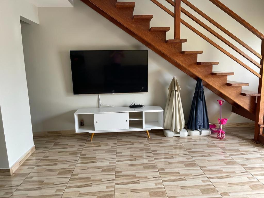 Casa Ar Condicionado Nos 2 Quartos. カラグァタトゥバ エクステリア 写真